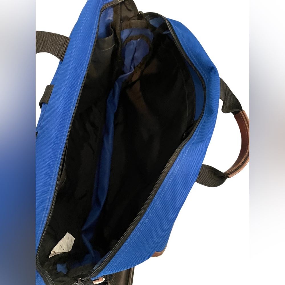 LL Bean Messenger Bag - Picture 5 of 9